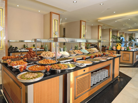 Korumar Deluxe Hotel
