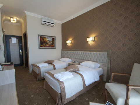 BUYUK (GRAND) TRUVA HOTEL