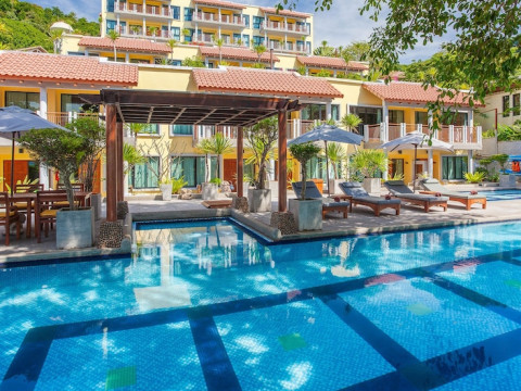 By The Sea Hotel