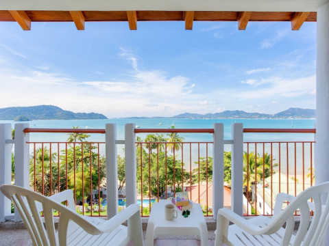 By The Sea Hotel