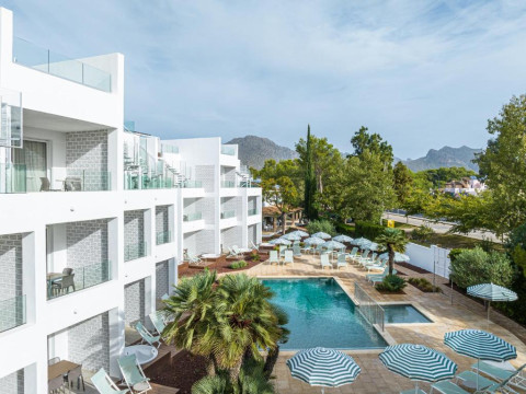 Cabot Las Velas Apartments