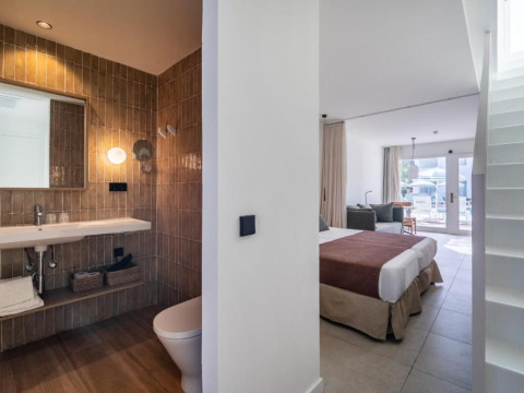 Cabot Las Velas Apartments