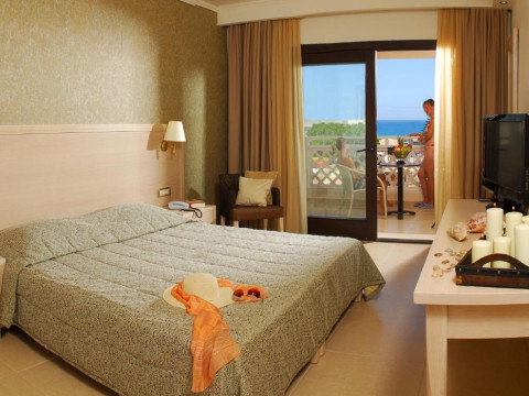 Cactus Royal Hotel