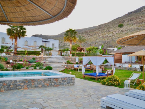 Caesars Gardens Hotel & Spa