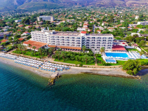 Calamos Beach Family Club