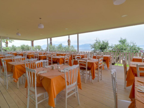 Calamos Beach Family Club