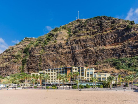 Hotel Calheta Beach