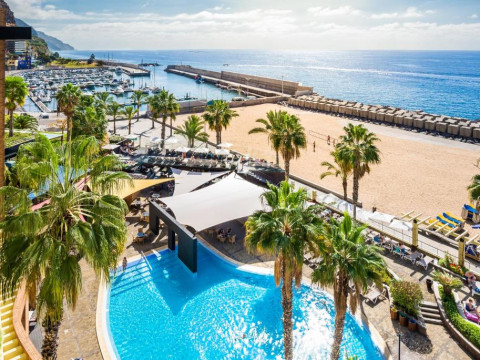 Hotel Calheta Beach
