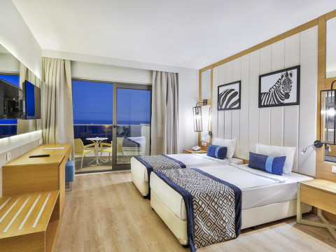 CALIDO MARIS HOTEL