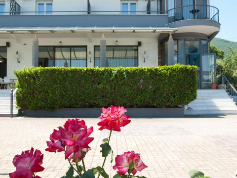 Calma Beach Hotel