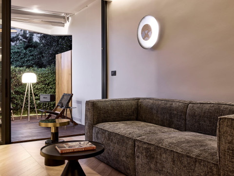 Cama Luxury Suites Kavouri