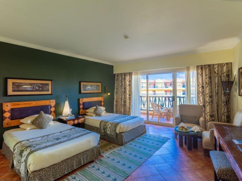 Carols Beau Rivage