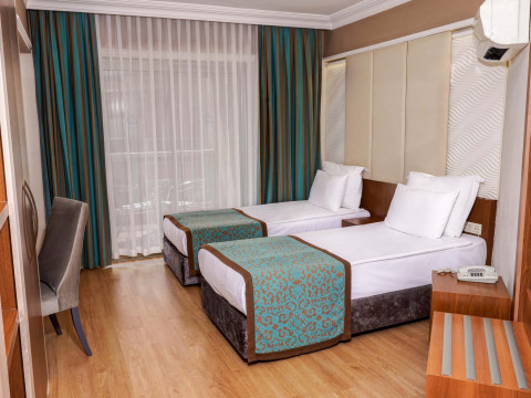 Tac Premier Hotel