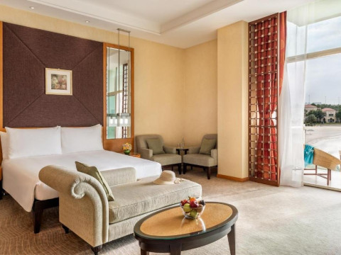Al Raha Beach Hotel