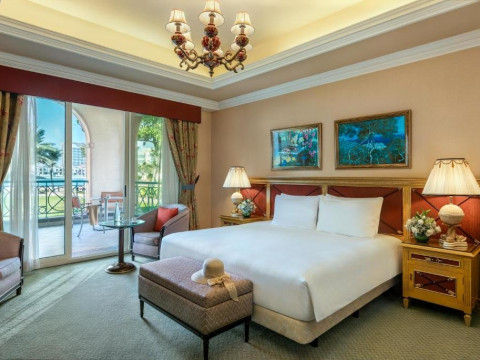 Al Raha Beach Hotel