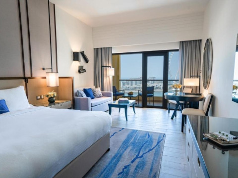 Amwaj Rotana Jumeirah Beach