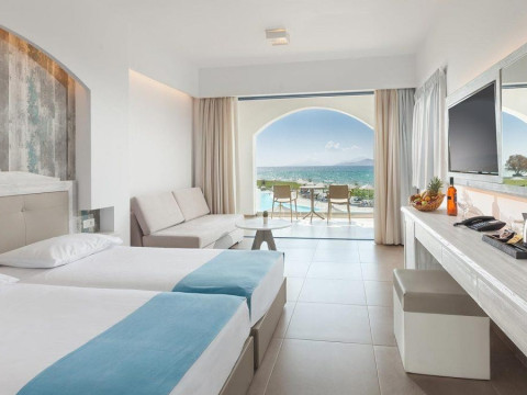 Aeolos Beach Hotel