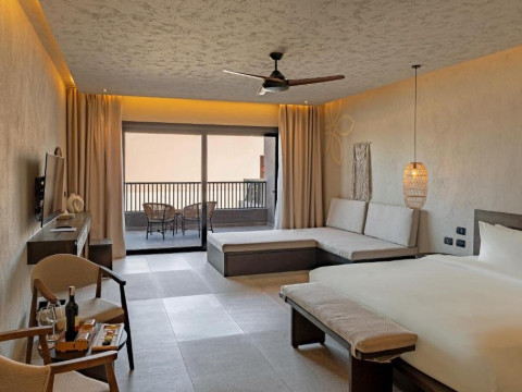 Sentido Naga Bay