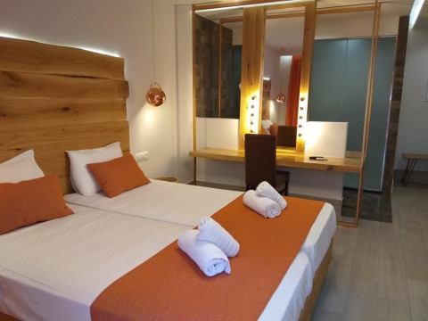 Senses Blue Boutique Hotel