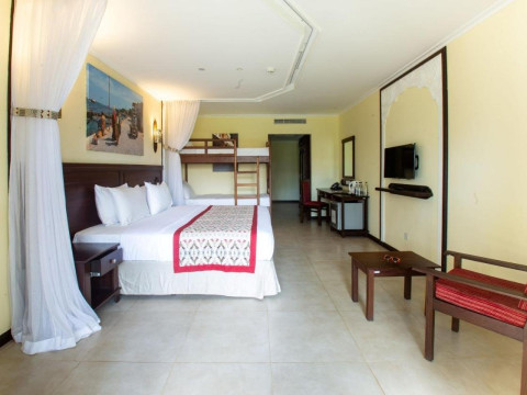 Prideinn Paradise Beach Resort