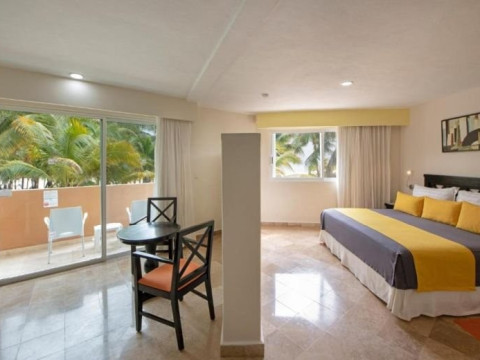 Viva Wyndham Azteca