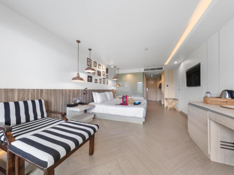 Golden Tulip Pattaya Beach Resort