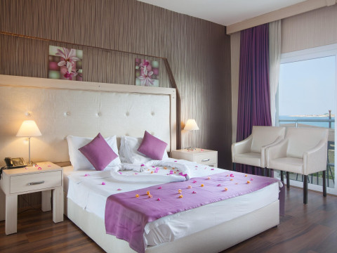 Manolya Hotel