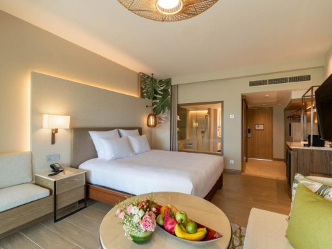 Pullman Phuket Karon Beach Resort