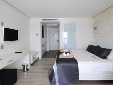 Lonicera West Hotel