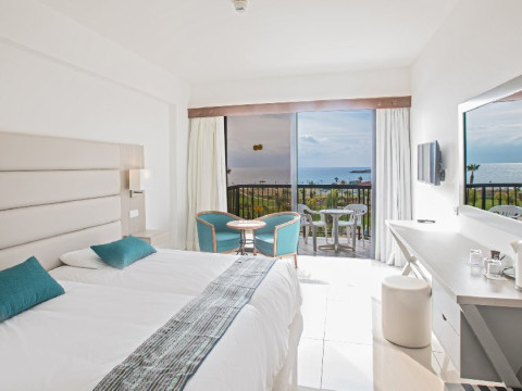 Nelia Sea Breeze (Ex Anmaria Hotel)