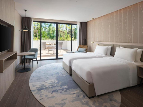 Radisson Blu Resort, Phuket Mai Khao Beach