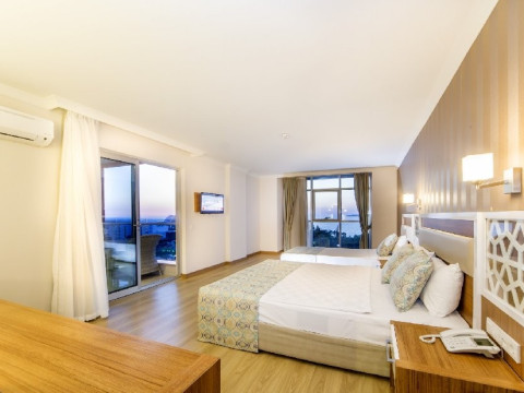 LONICERA RESORT