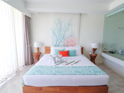Bandara Phuket Beach Resort