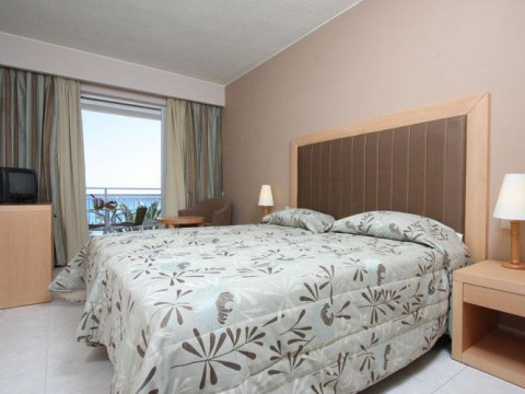 ZAKANTHA BEACH HOTEL