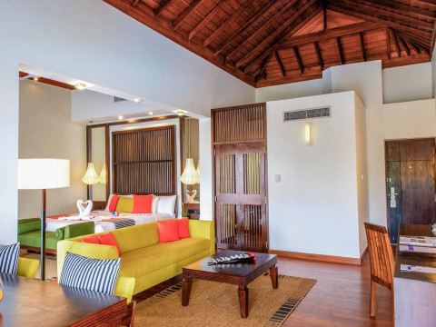 Club Hotel Dolphin