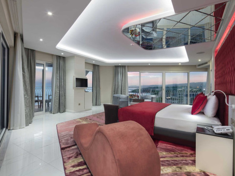 Granada Luxury Beach