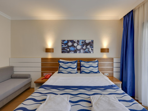JASMIN BEACH HOTEL