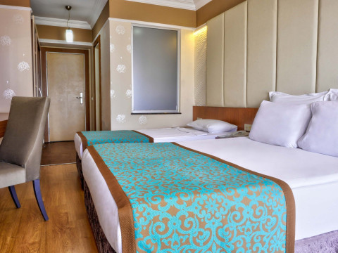 Tac Premier Hotel