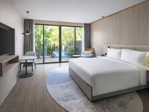 Radisson Blu Resort, Phuket Mai Khao Beach