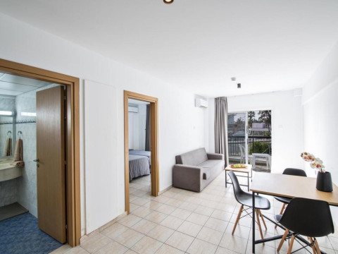 Anthea Hotel Apartments