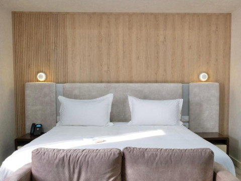Great White Hotel