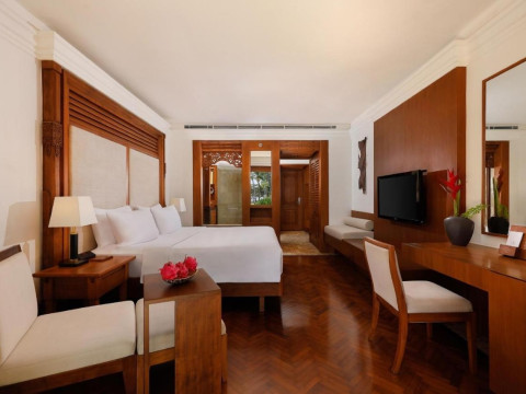 Nusa Dua Beach Hotel & Spa