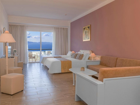 Kipriotis Panorama & Suites