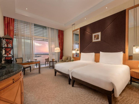 Al Raha Beach Hotel