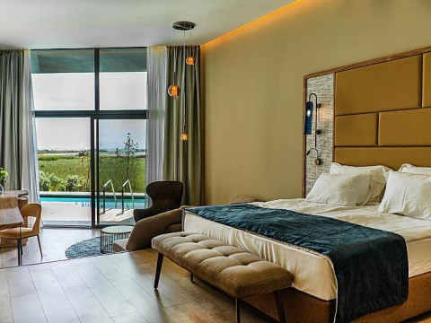 WAVE RESORT