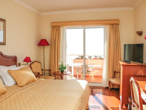 Ocean Gardens Hotel