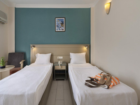 GOLDEN AGE RESORT HOTEL YALIKAVAC