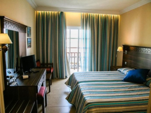 Anais Bay Apartments