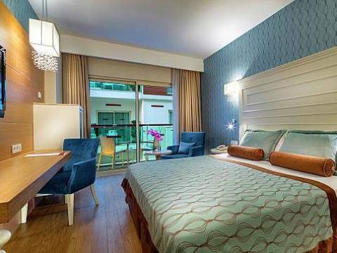 Trendy Verbena Beach