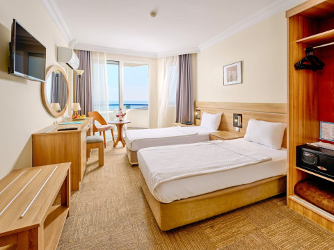 Elysee Beach Hotel